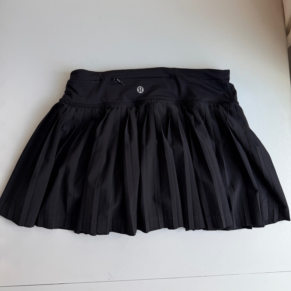 Lululemon Pace Rival Pleated Tennis Skirt Black Size 2 regular length  Skort